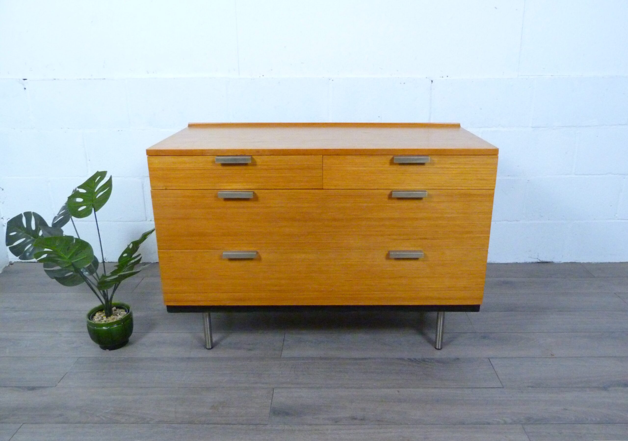 Stag Fineline Chest of Drawers