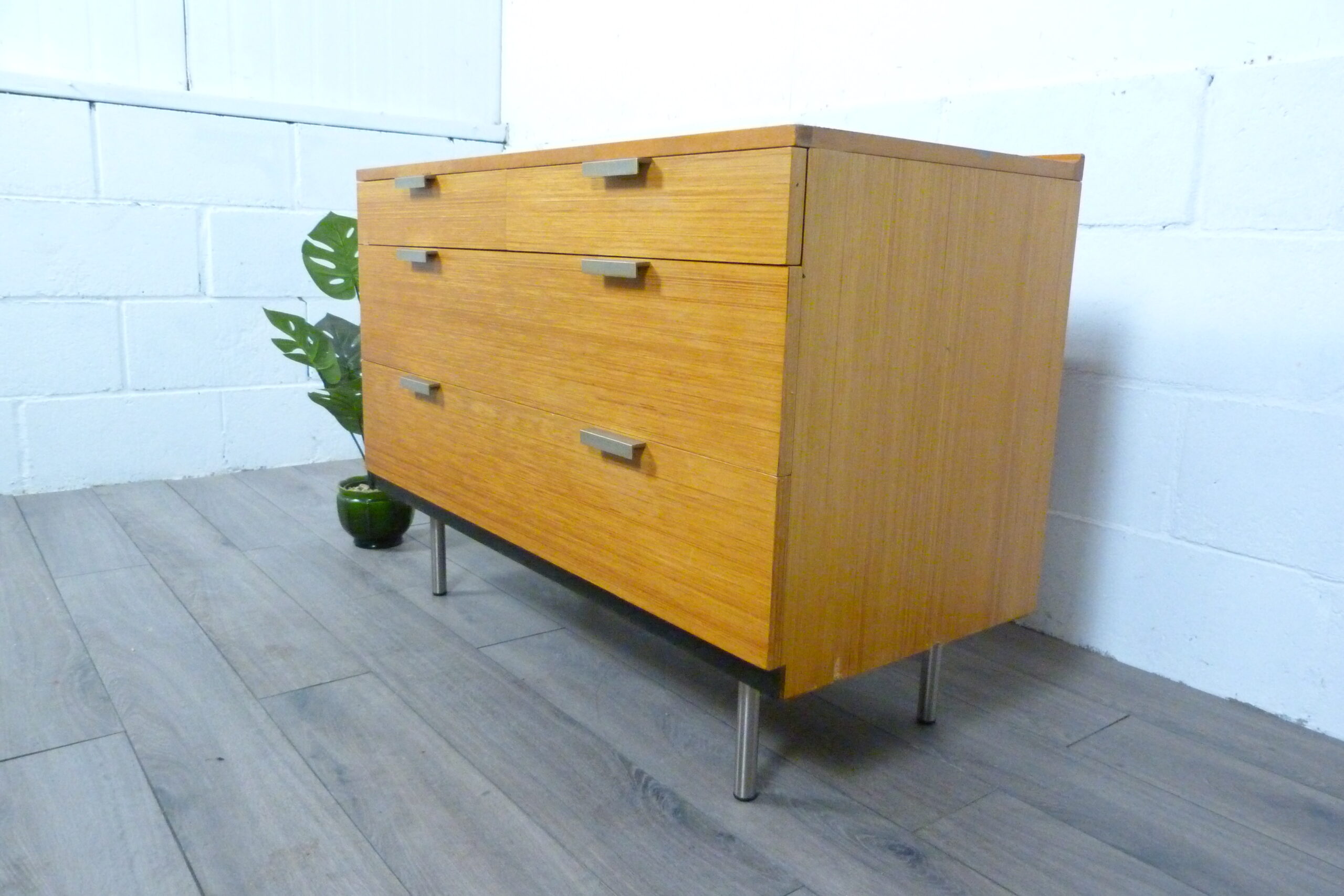 Stag Fineline Chest of Drawers