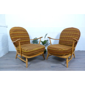Ercol Windsor Model 203 Pair of Easy Lounge Chairs