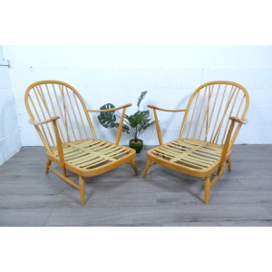 Ercol Windsor Model 203 Pair of Easy Lounge Chairs