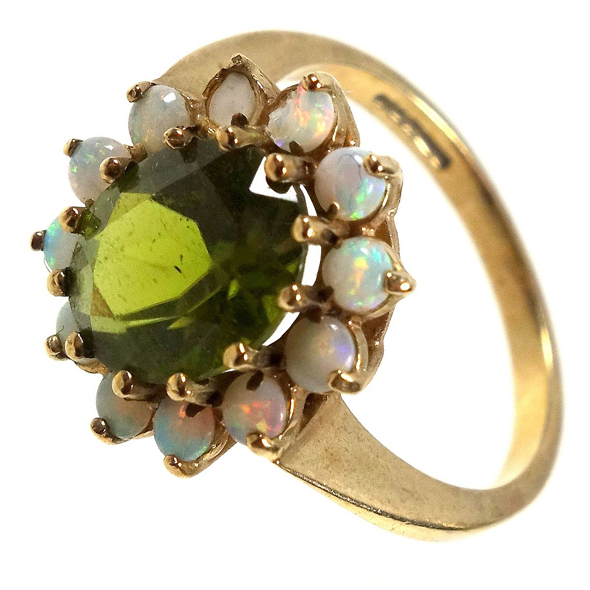 A good antique 9ct gold ring set cut peridot and multi opals Ring - boxed C.1900