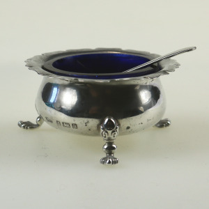An antique Victorian English solid silver Cauldron Salt Cellar and Spoon C.1900