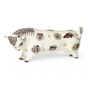 Wedgwood mid-century Queensware pottery Taurus the Bull by Arnold Machin C.1950