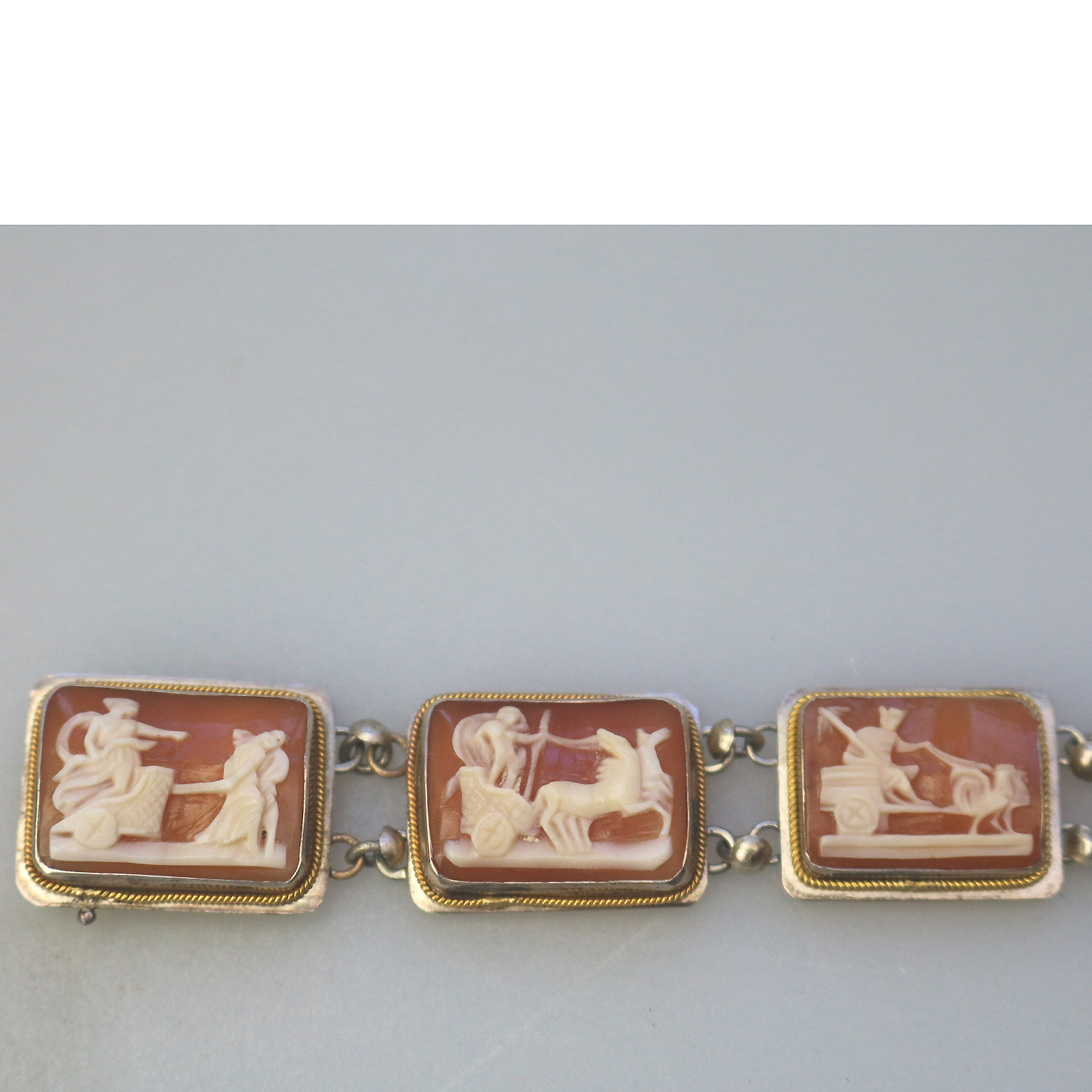 An attractive 7 panel antique 800 solid silver Cameo shell Bracelet C.1940's