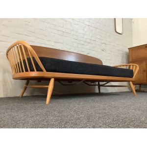 Ercol 355/1 Studio Couch.