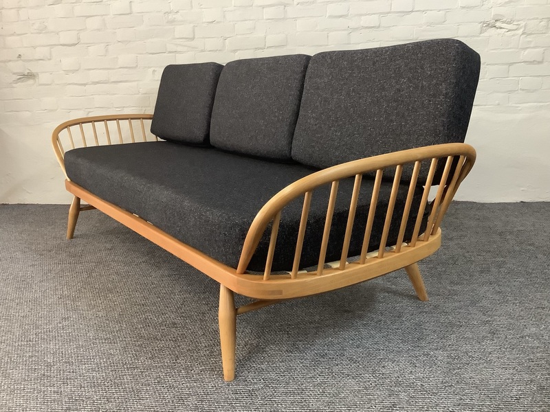 Ercol 355/1 Studio Couch.