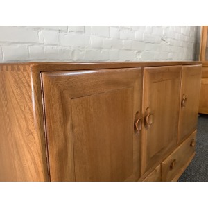Ercol Windsor 468 Serving On Castors. Produced From Solid English Elm.