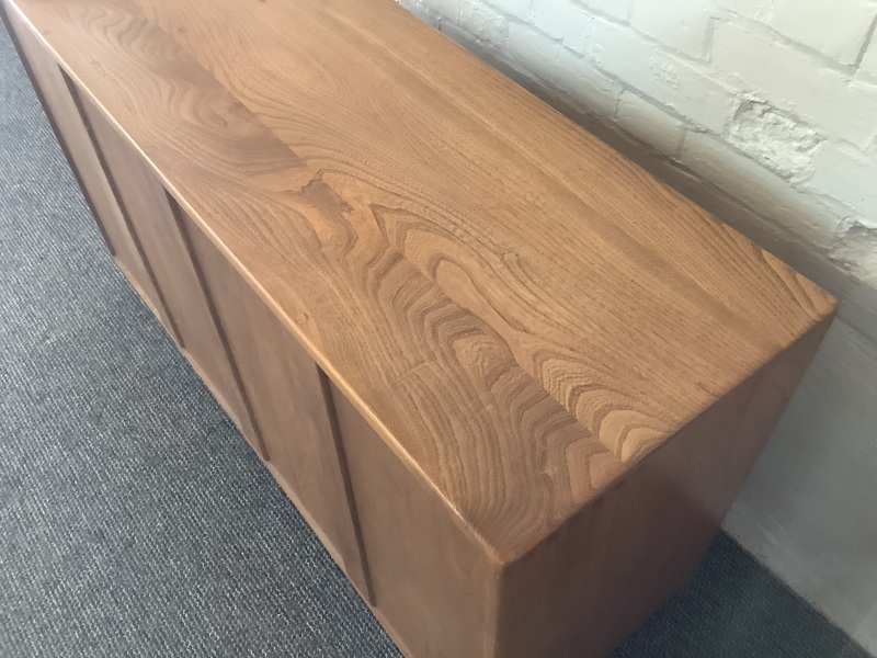 Ercol Windsor 468 Serving On Castors. Produced From Solid English Elm.