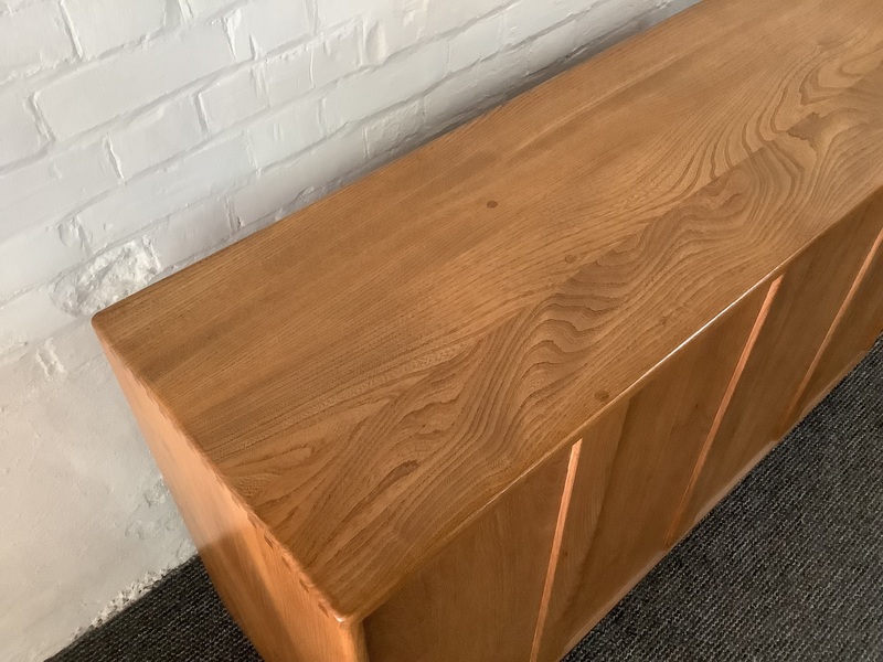 Ercol Windsor 468 Serving On Castors. Produced From Solid English Elm.