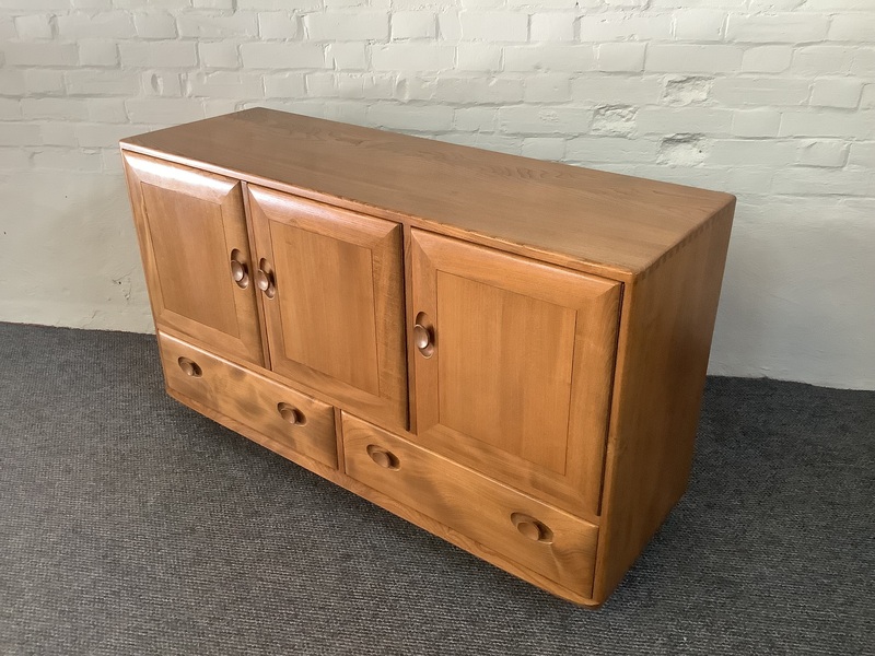 Ercol Windsor 468 Serving On Castors. Produced From Solid English Elm.