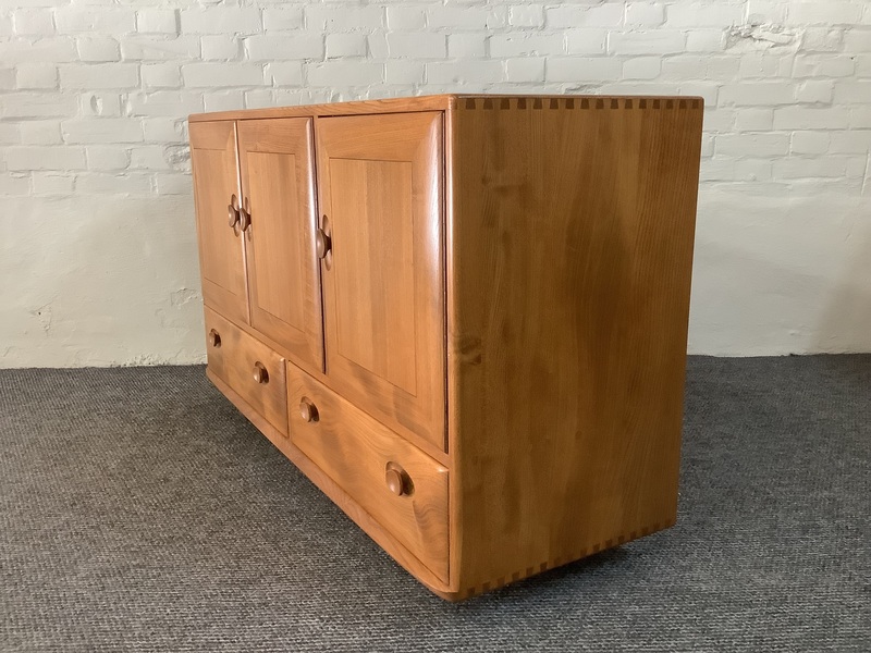 Ercol Windsor 468 Serving On Castors. Produced From Solid English Elm.