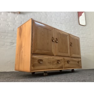 Ercol Windsor 468 Sideboard In Light Elm Finish.