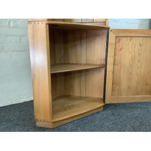 Ercol Windsor Corner Display Cabinet In Light Elm.