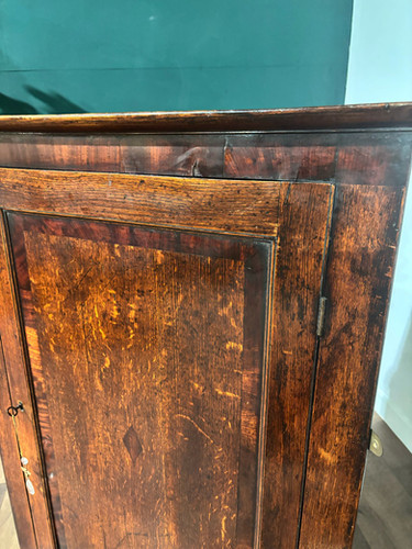 Georgian Oak With Mahogany Cross Banding Corner Cupboard