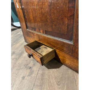 Georgian Oak With Mahogany Cross Banding Corner Cupboard