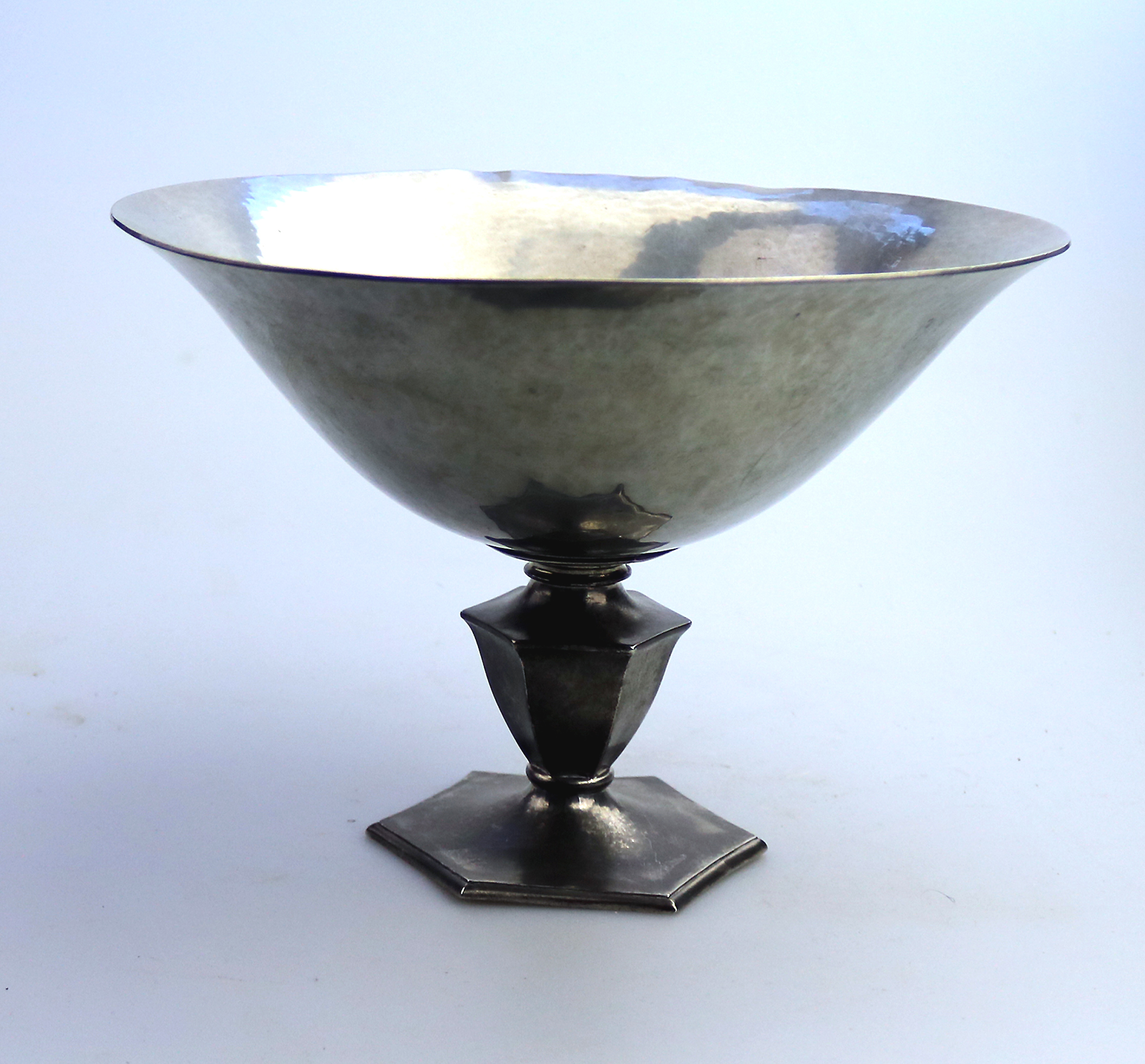 A large Modernist Art Deco Scandinavian pewter Just Andersen hammered Bowl C.1920