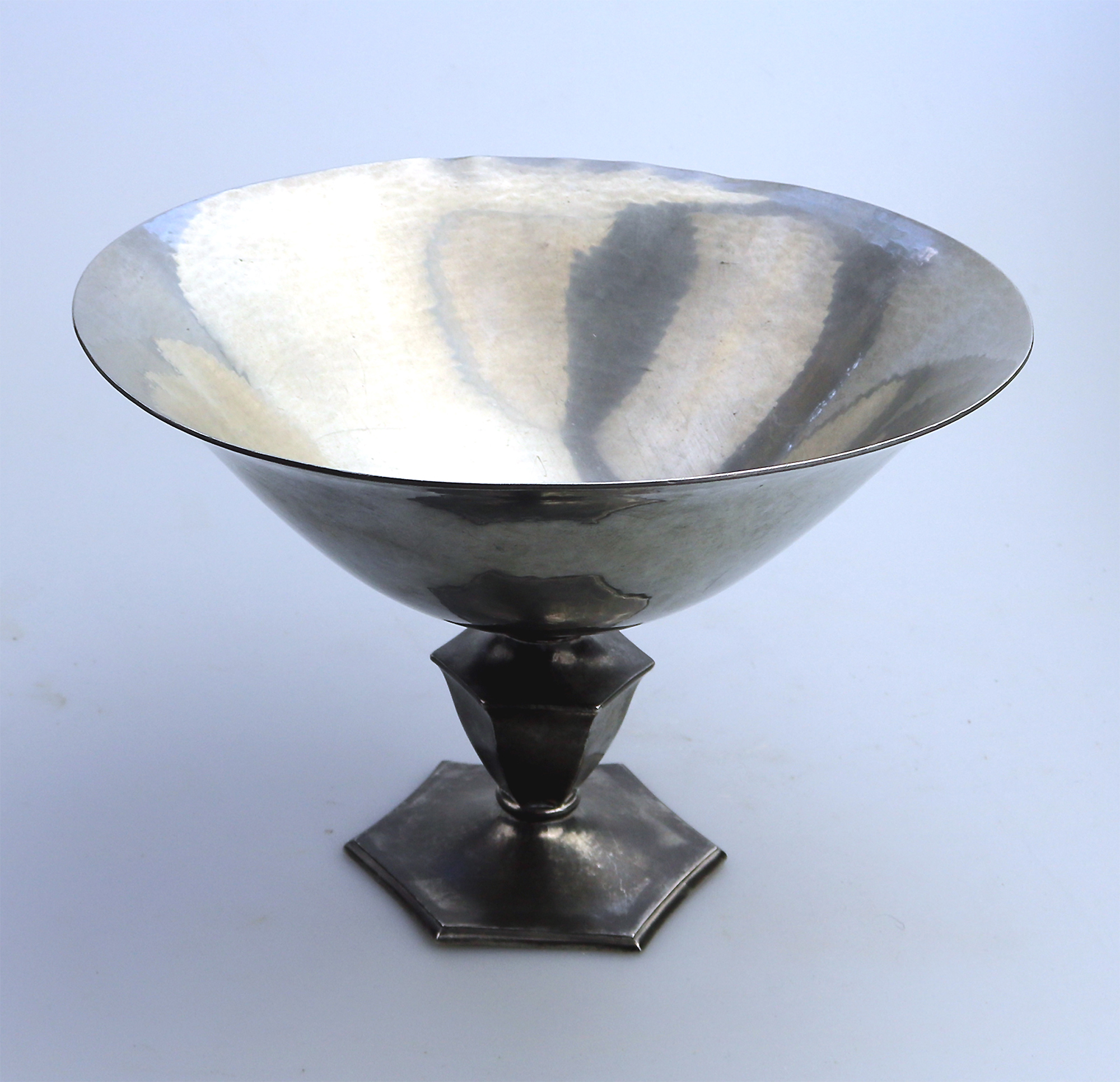 A large Modernist Art Deco Scandinavian pewter Just Andersen hammered Bowl C.1920