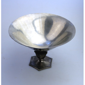 A large Modernist Art Deco Scandinavian pewter Just Andersen hammered Bowl C.1920