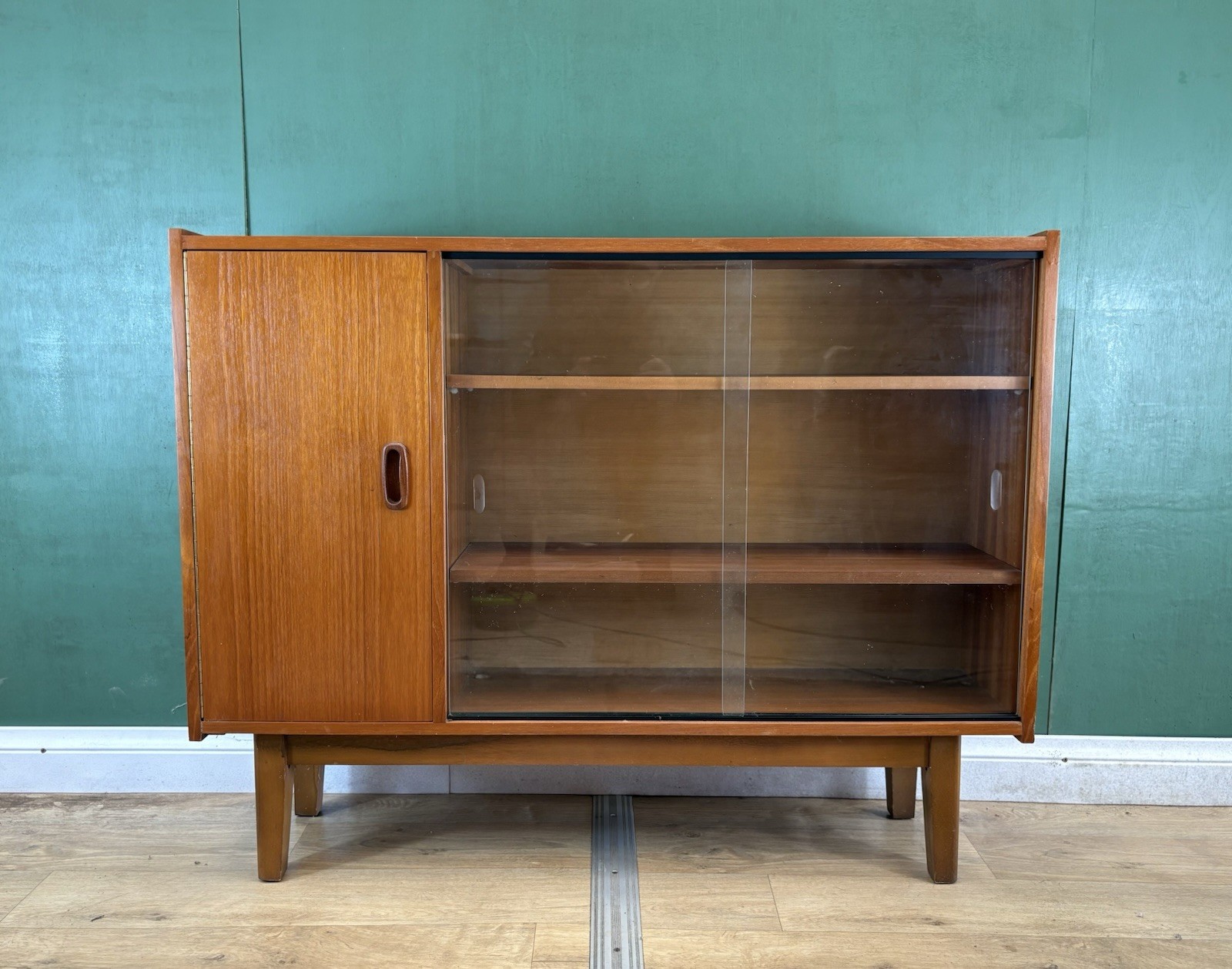 Mid Century Teak Sideboard By Nathan Furniture-Courier