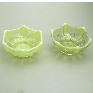 An antique Uranium Pearline Vaseline pressed Art Glass Dish C.19th/ early 20thC