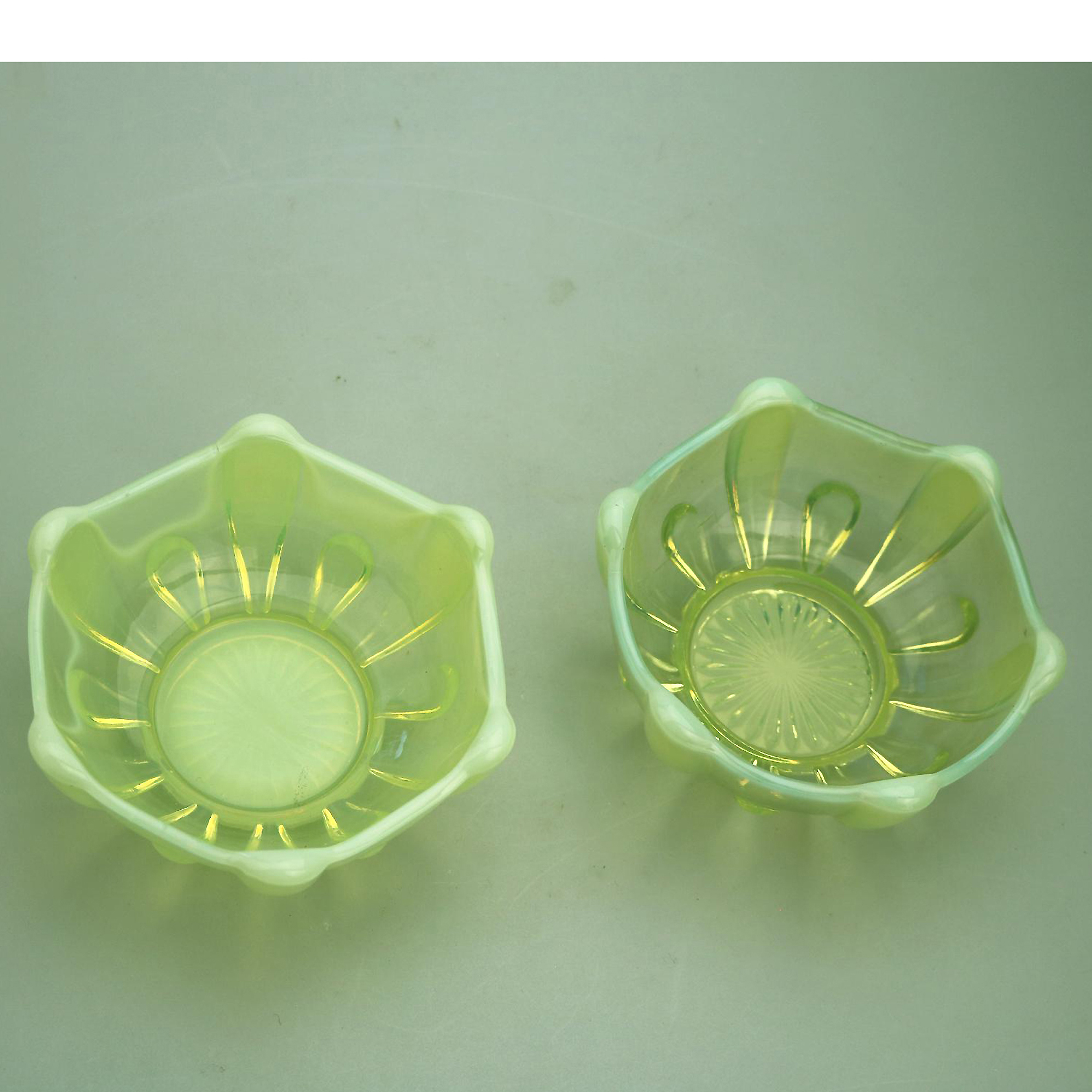 An antique Uranium Pearline Vaseline pressed Art Glass Dish C.19th/ early 20thC