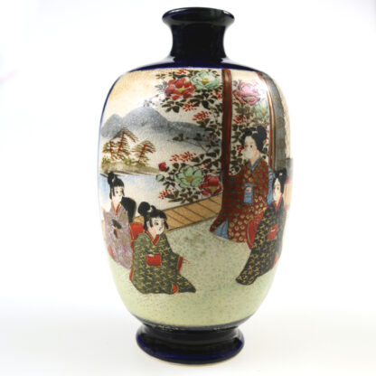 An antique Japanese Satsuma hand-painted ceramic Vase 2 C.1900 - Image 3