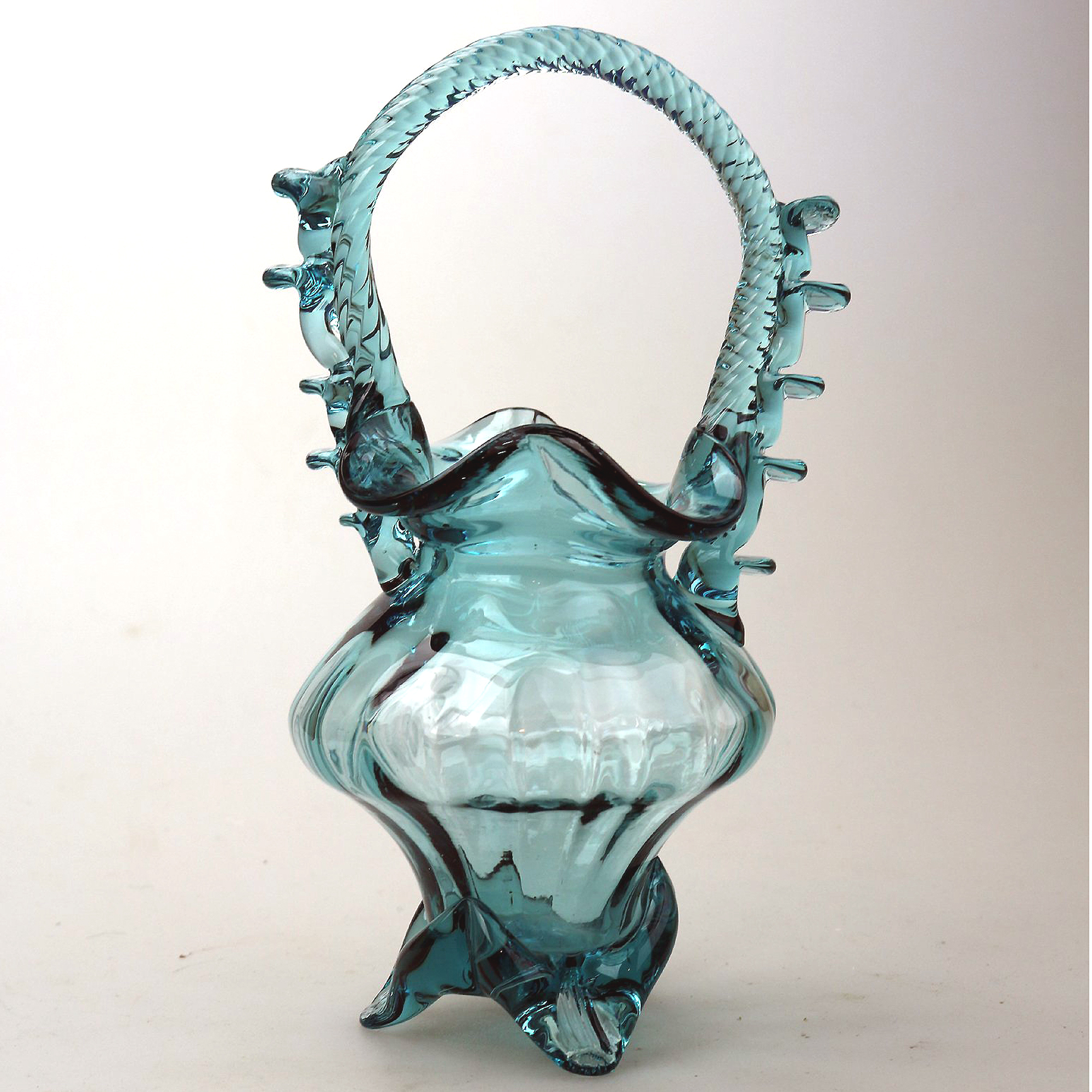 A good antique arts & crafts Art Glass novelty Venetian Basket C. 1st half 20thC
