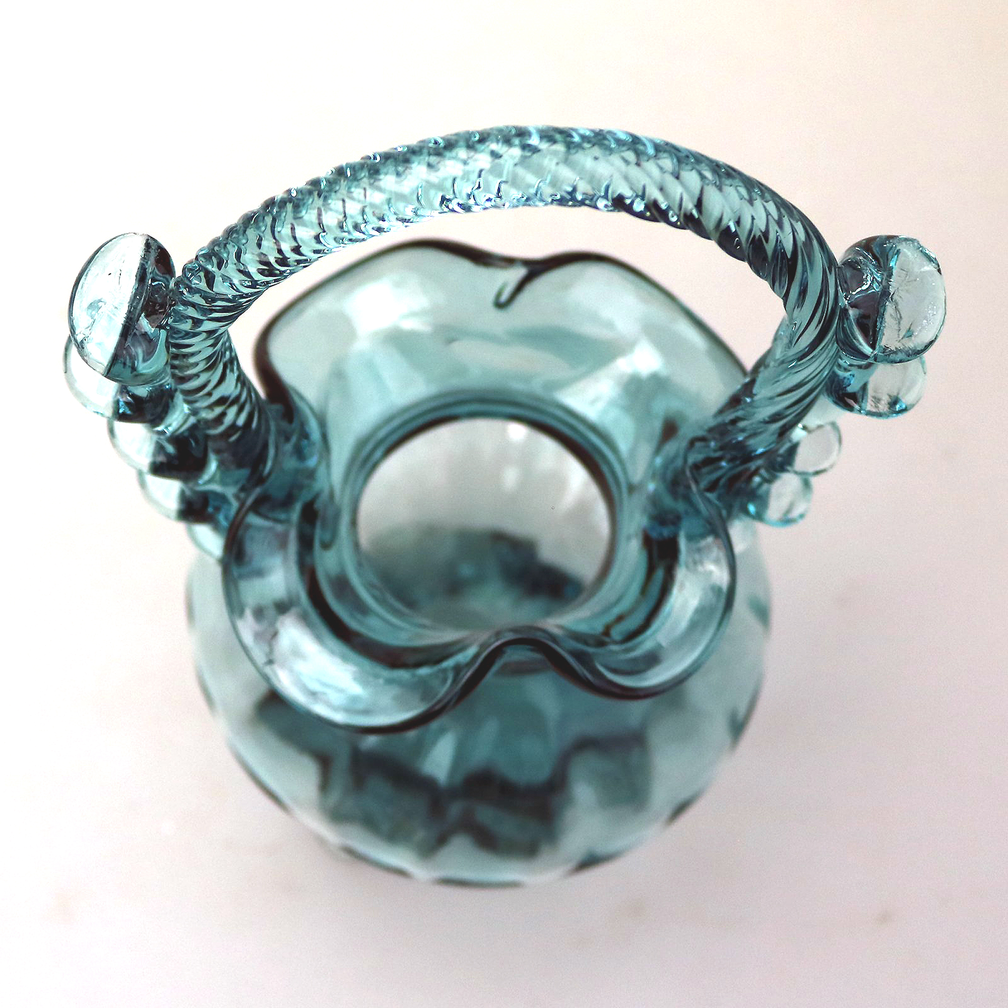 A good antique arts & crafts Art Glass novelty Venetian Basket C. 1st half 20thC