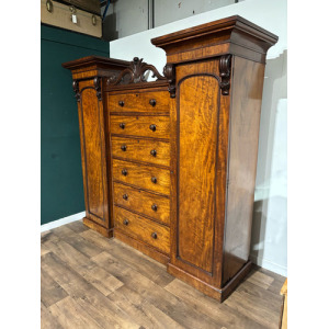 Victorian Gentleman's Sentry Wardrobe