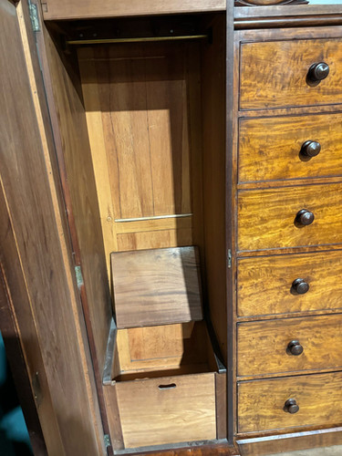 Victorian Gentleman's Sentry Wardrobe