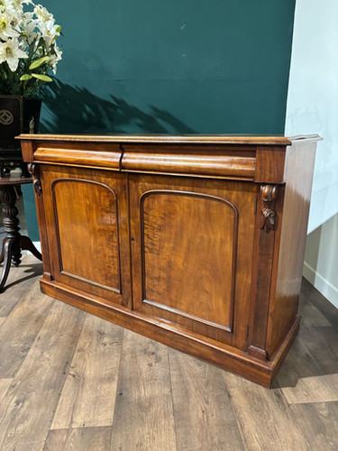 Victorian Mahogany Chiffonier