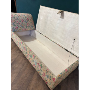 Vintage Chaise / Day bed