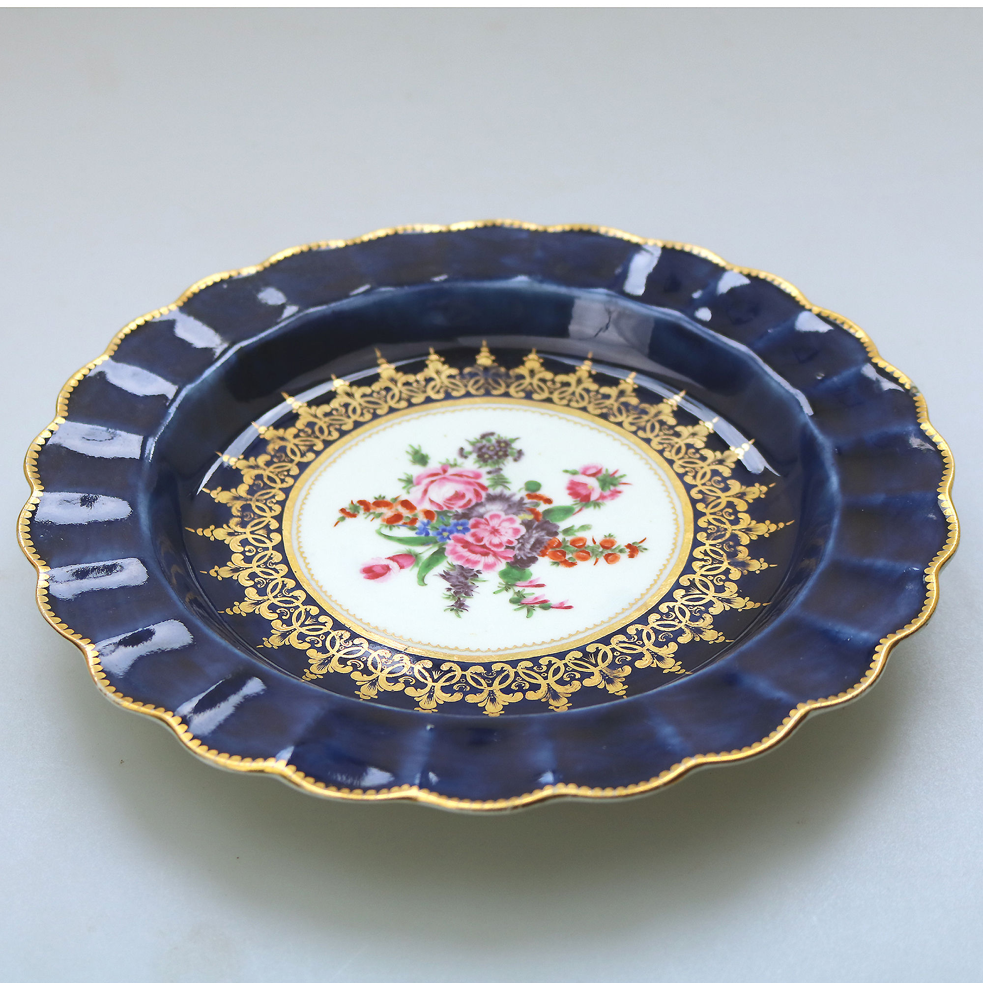 Antique Georgian porcelain 1st Period Worcester hand painted wet blue Plate 1755