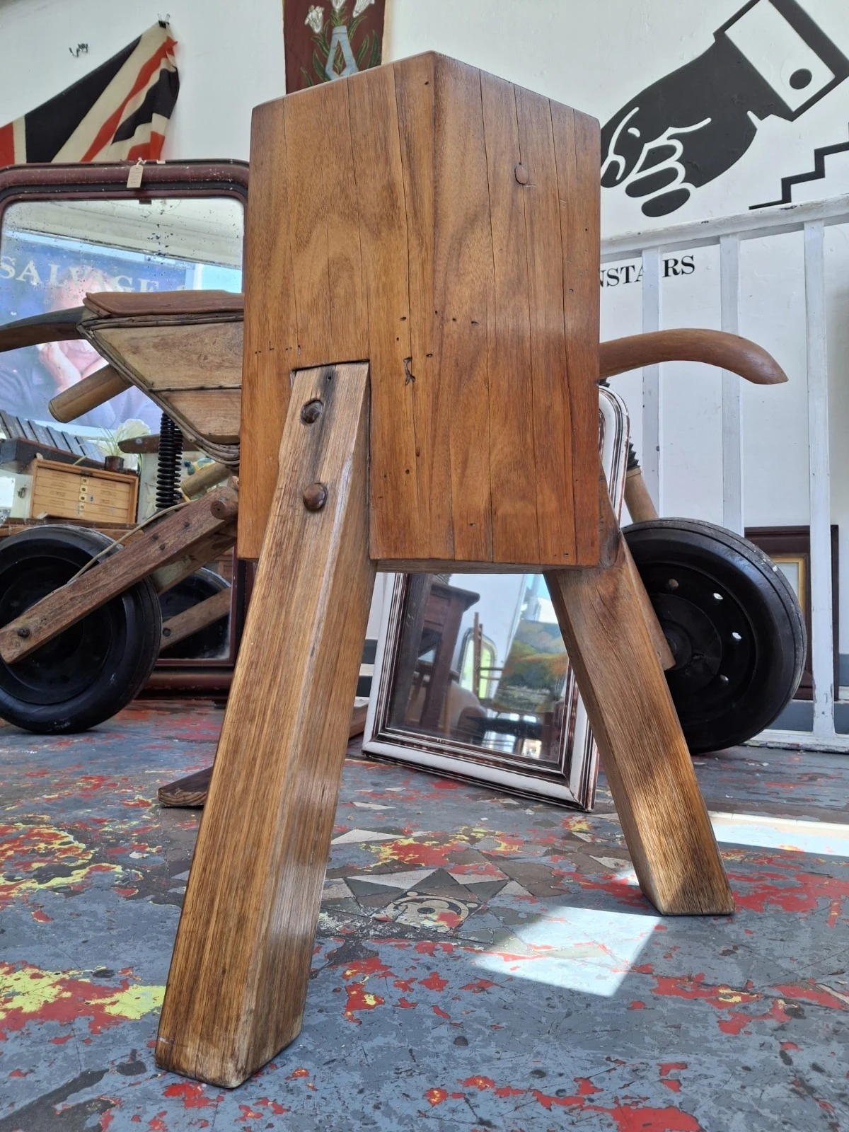 1960s Continental Brutalist 'Chopping Block' Side Table/Stand