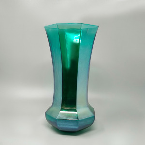 1970s Exquisited Handcrafted Green Vase by Ca dei Vetrai in Murano Glass. Made in Italy