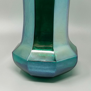 1970s Exquisited Handcrafted Green Vase by Ca dei Vetrai in Murano Glass. Made in Italy