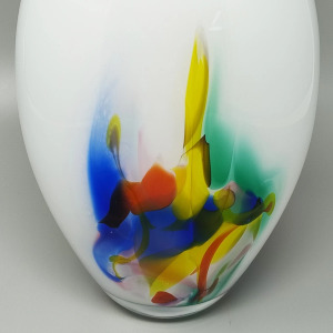 1970s Gorgeous Vase Handcrafted in Murano Glass. Made in Italy