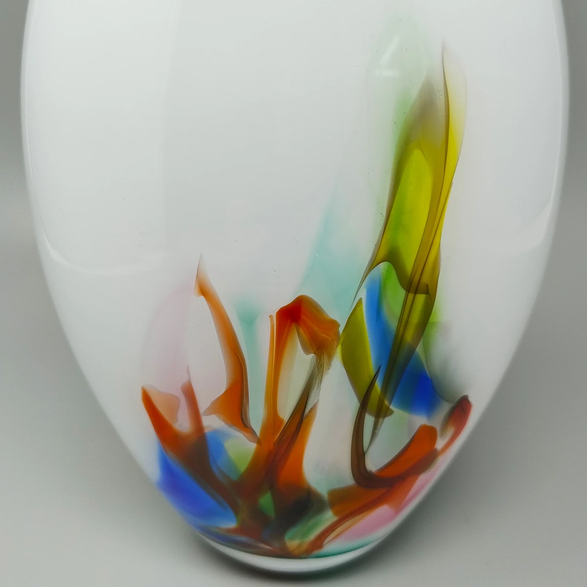 1970s Gorgeous Vase Handcrafted in Murano Glass. Made in Italy