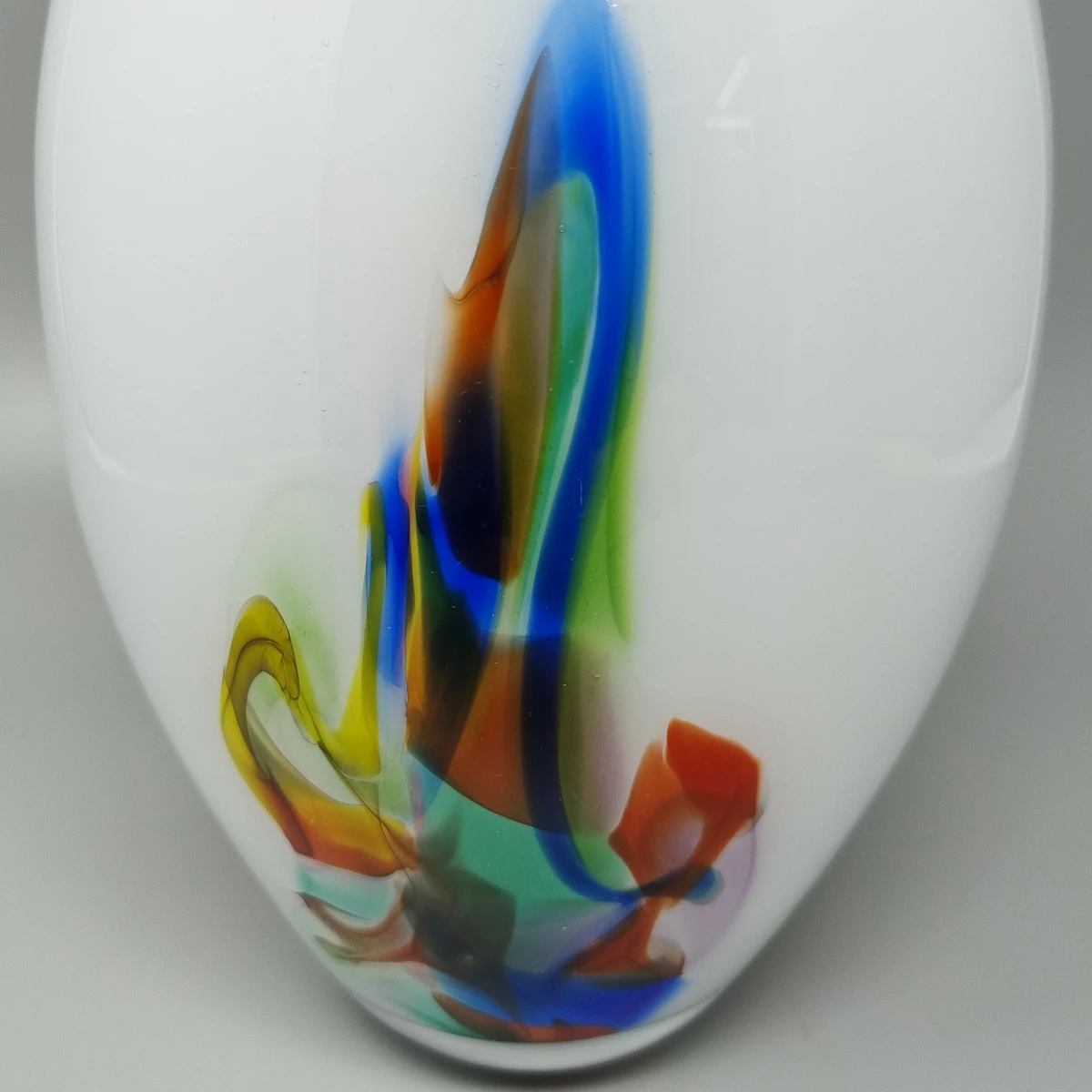 1970s Gorgeous Vase Handcrafted in Murano Glass. Made in Italy