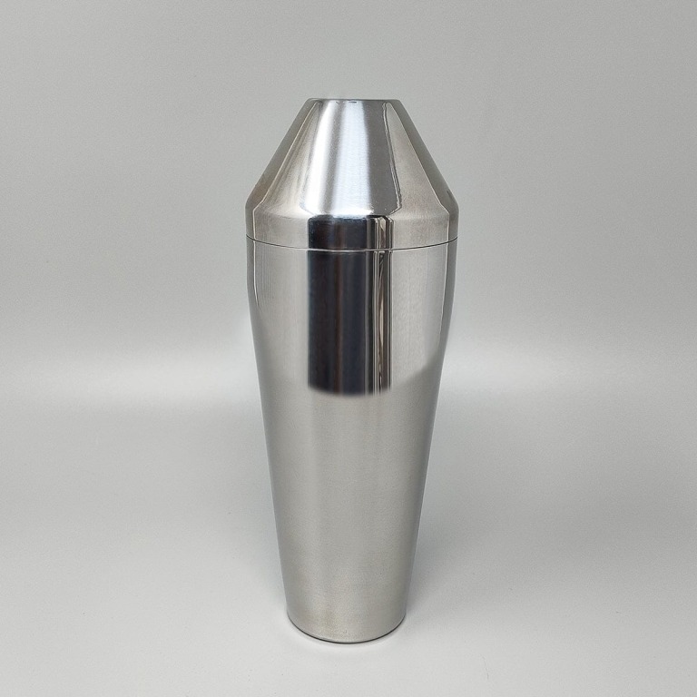 1970s Gorgeous Cocktail Shaker. Made in Italy - Image 2