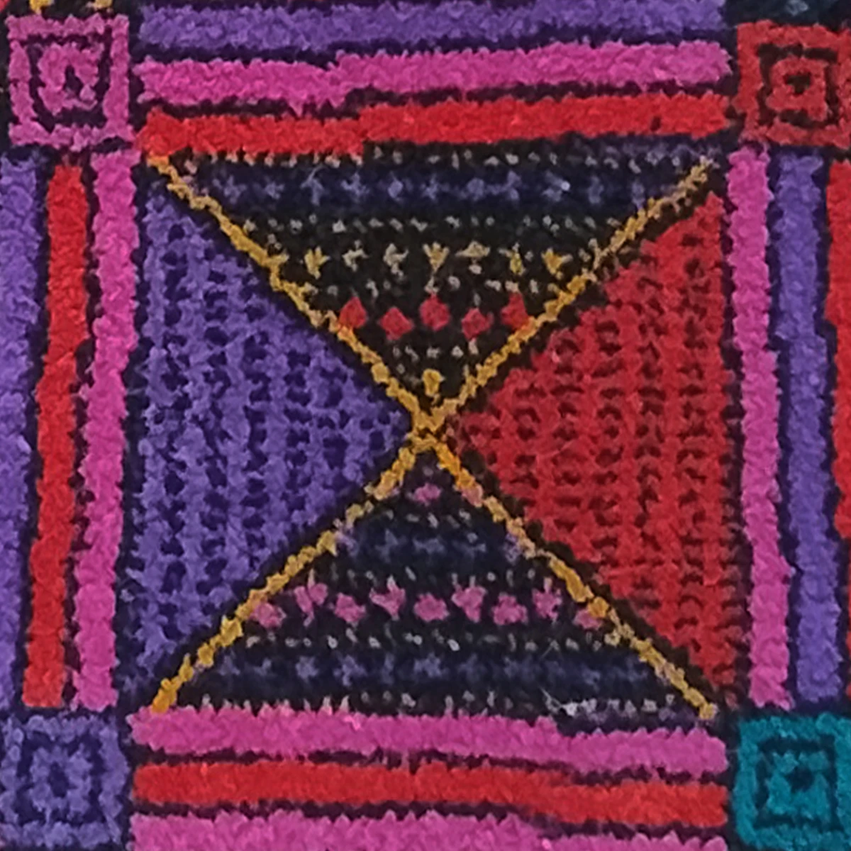 1980s Gorgeous Geometric Italian Woolen Rug by Missoni for T&J Vestor