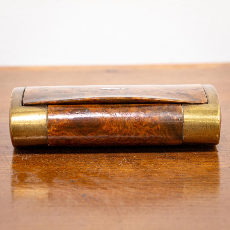 Unusual Large 19th Century Pocket Snuff Box - Image 10