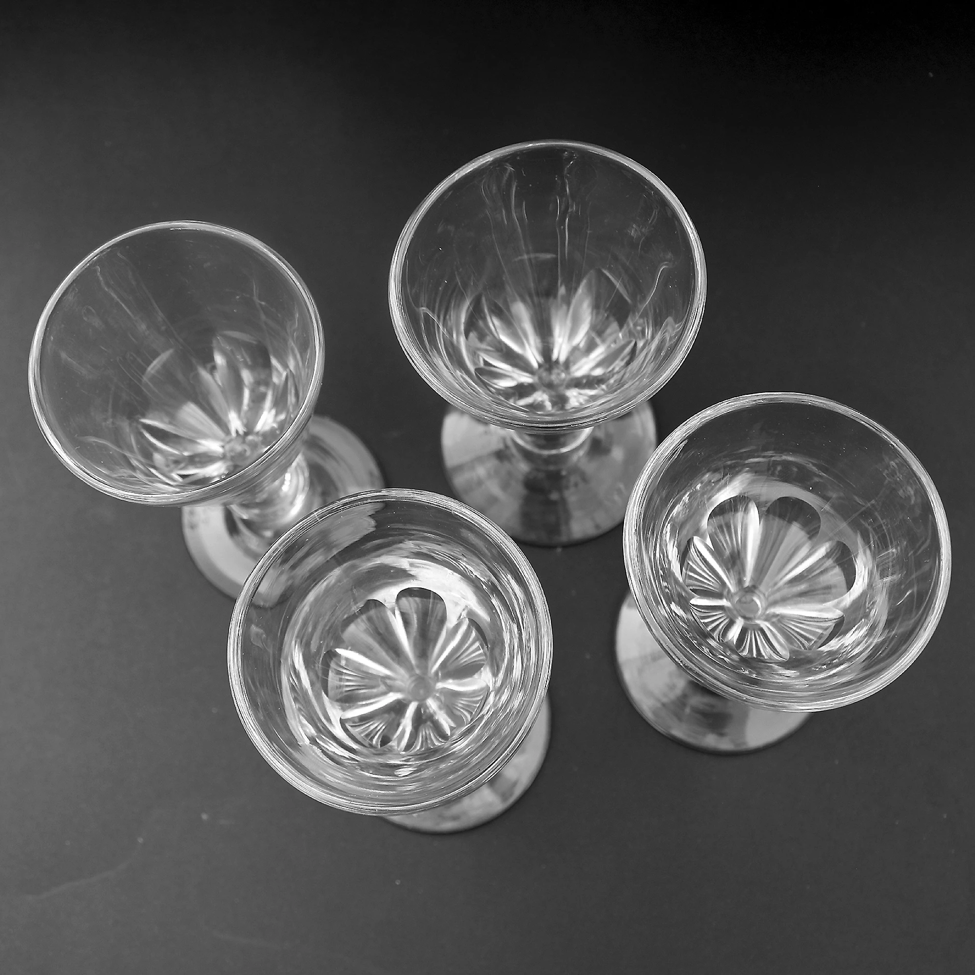 A set 4X antique Stemware cut glass deceptive illusion Spirit Glasses C.19thC