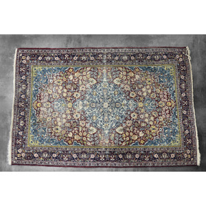 Vintage Hand-Woven Middle Eastern Oriental Isfahan Rug, 1940s