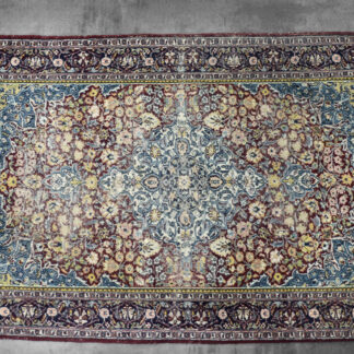 Vintage Hand-Woven Middle Eastern Oriental Isfahan Rug, 1940s