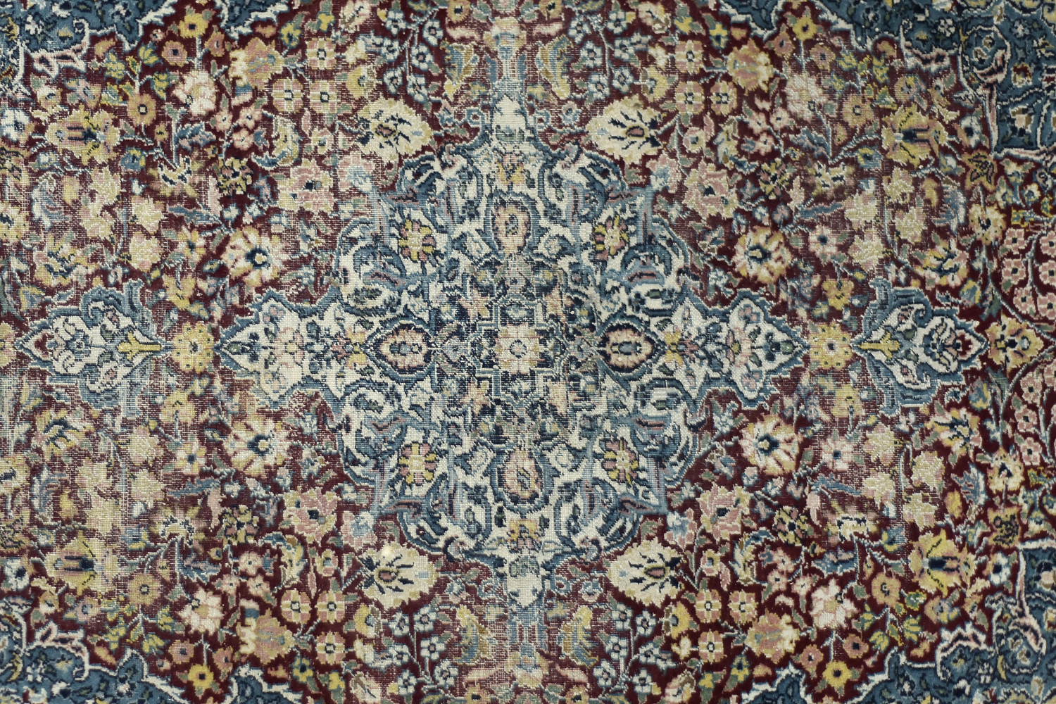 Vintage Hand-Woven Middle Eastern Oriental Isfahan Rug, 1940s
