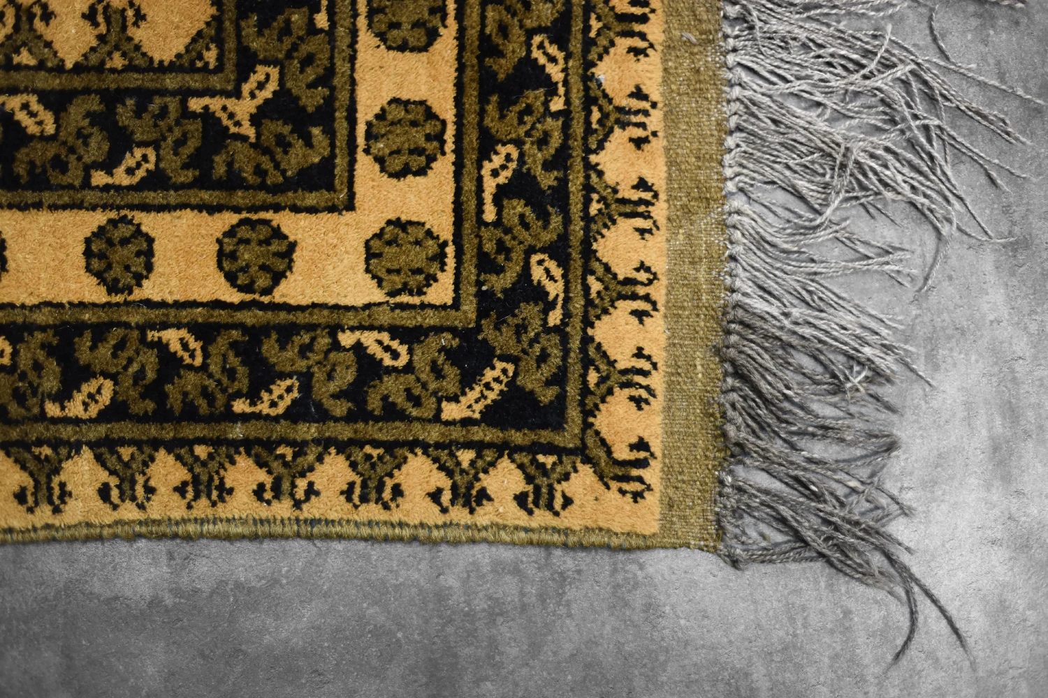 Vintage Hand-Woven Oriental Afghan Gold Ersari Rug, 1930s