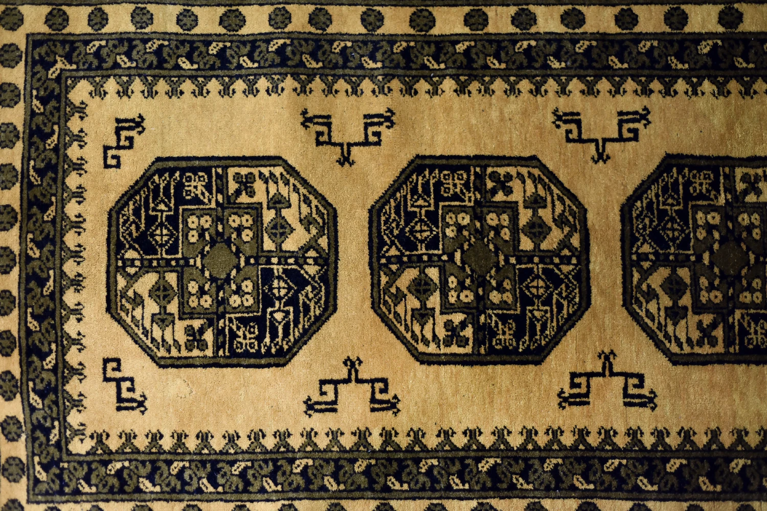 Vintage Hand-Woven Oriental Afghan Gold Ersari Rug, 1930s