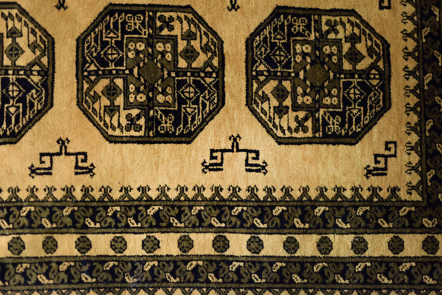Vintage Hand-Woven Oriental Afghan Gold Ersari Rug, 1930s