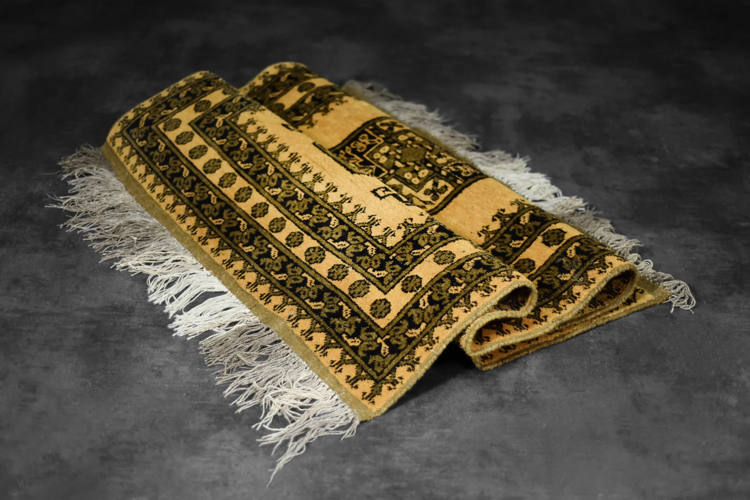 Vintage Hand-Woven Oriental Afghan Gold Ersari Rug, 1930s